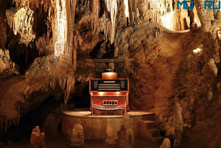 Звуки органа в пещере Luray Caverns, штат Вирджиния
