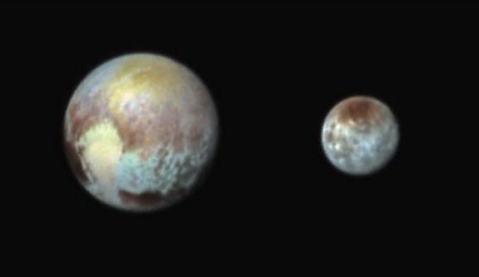 Плутон технически представляет собой двойную систему