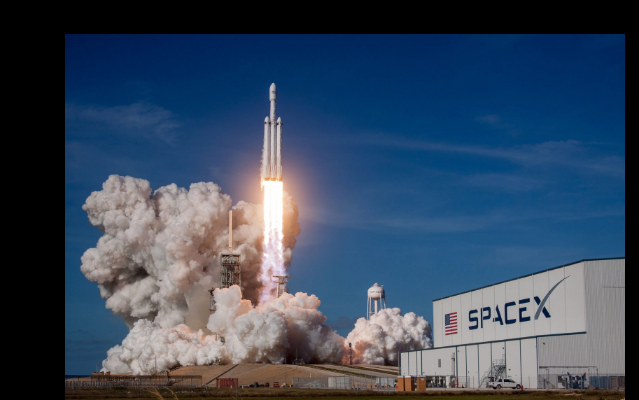 Как SpaceX быстро строит ракеты