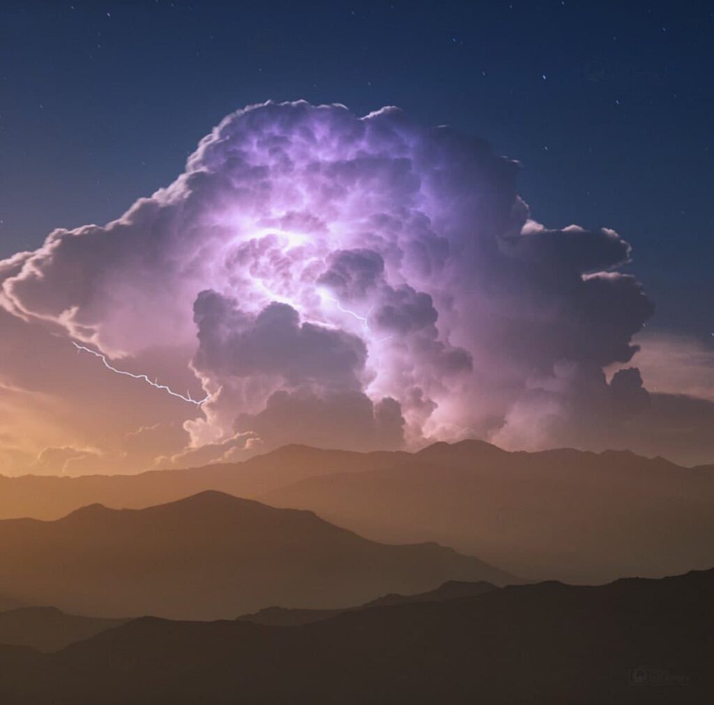 Завораживающий снимок шторма, Чили